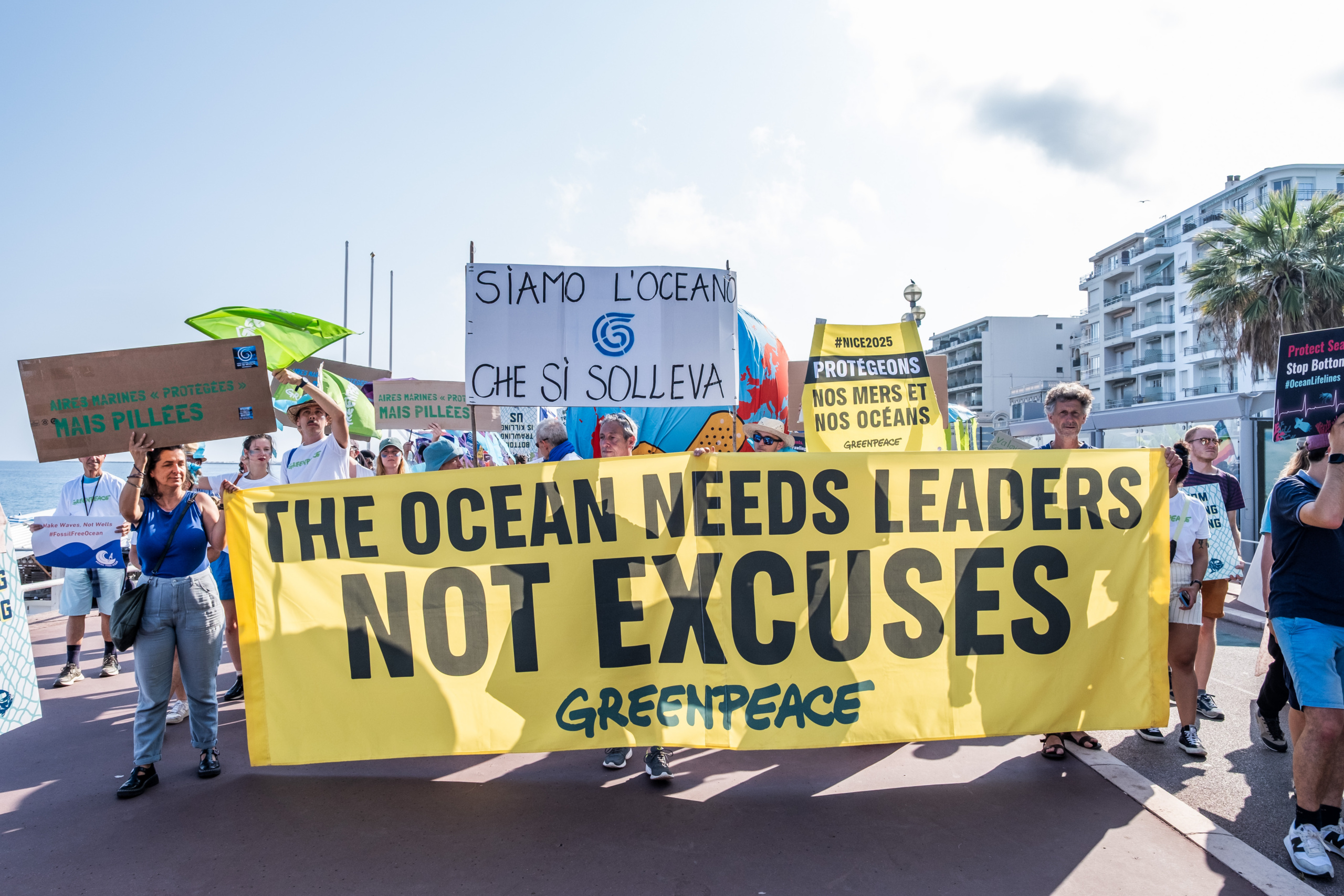 Oceans Blue March Protest in Nice, FranceMarche bleue pour l’océan à Nice, France
